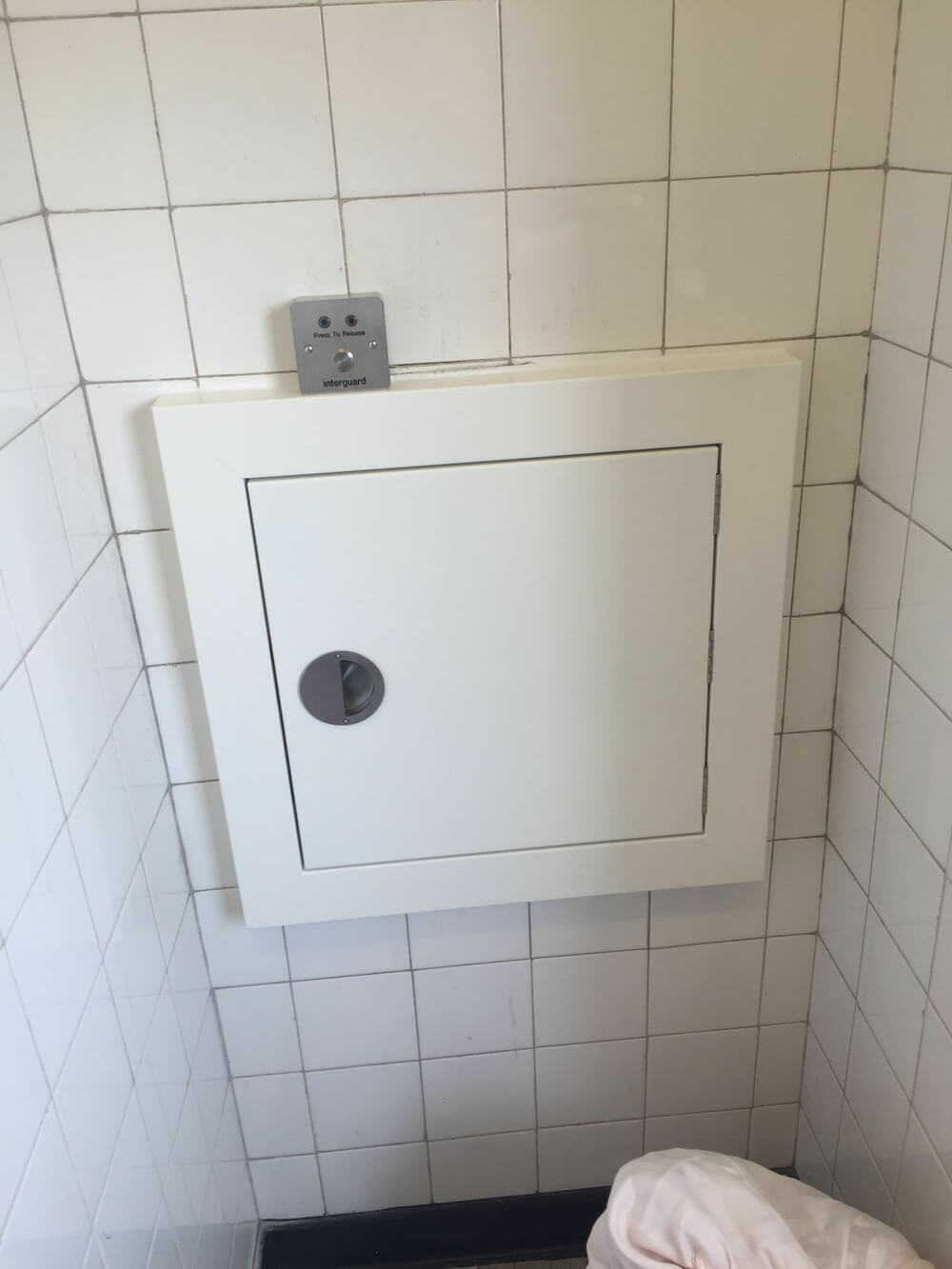 Examples of Fire Rated Doors with an Electrical Interlock System electricalinterlocks10